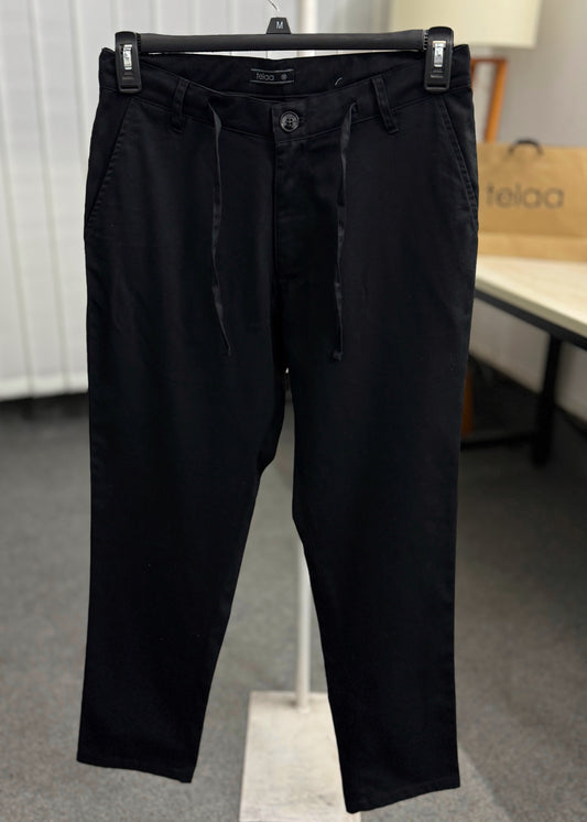 Straight Cut Chinos | Noir